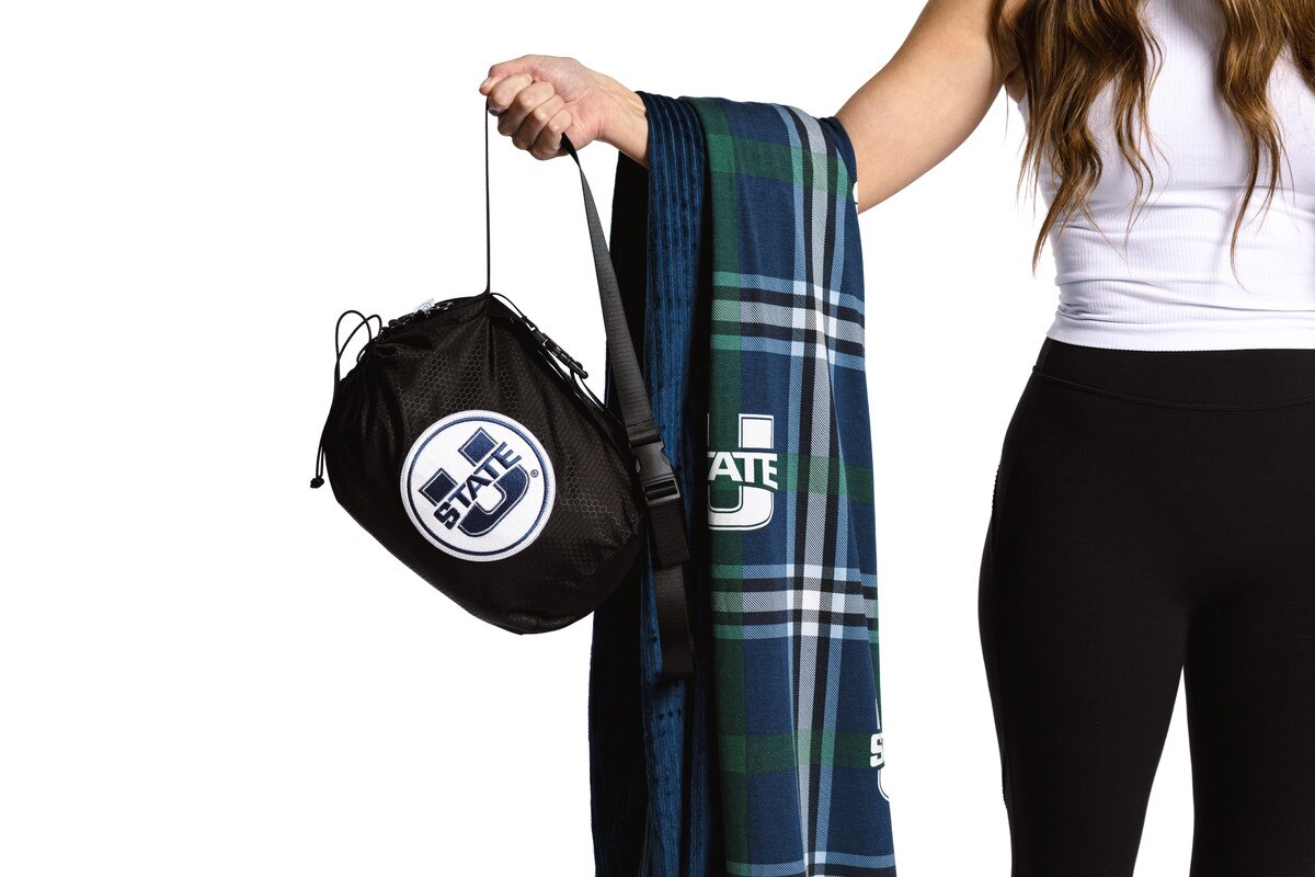 Beddy's on the go tartan blanket